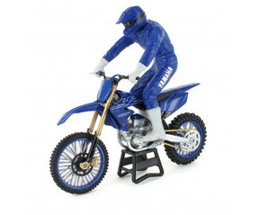 New-Ray 1:12 Yamaha YZ 450F, kuljettajan kanssa
