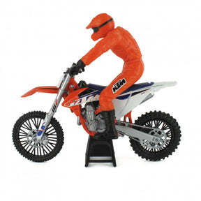 New-Ray, 1:12 KTM 450 SX-F, KULJETTAJAN KANSSA